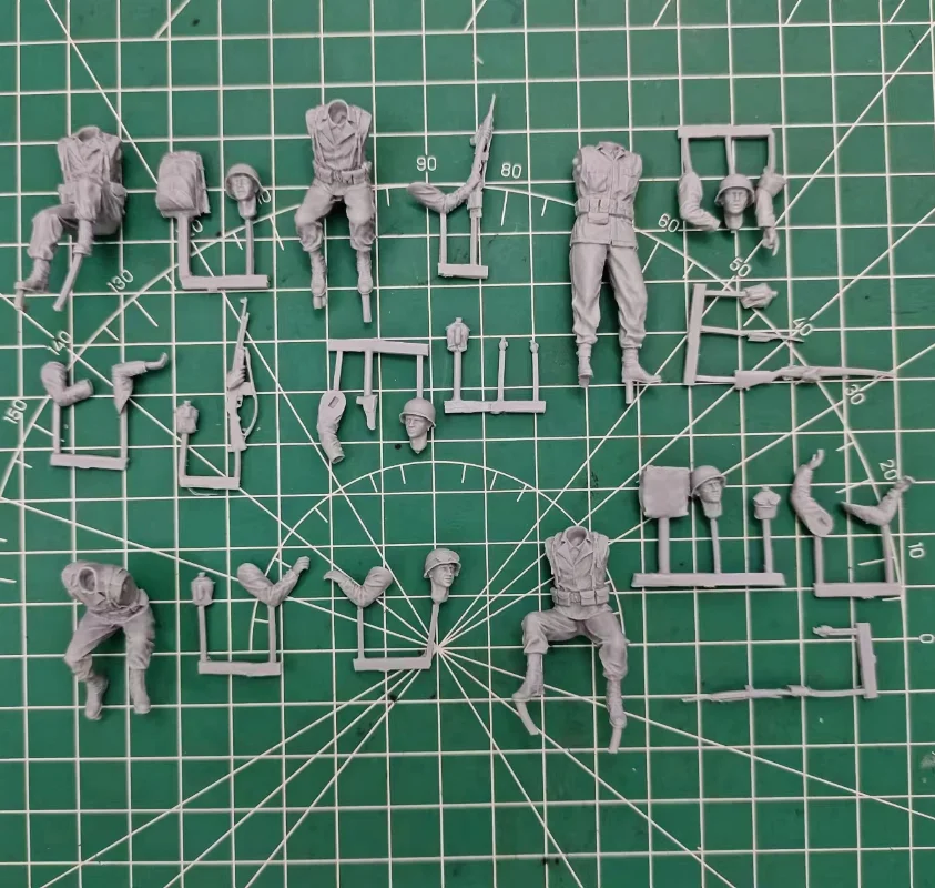 Kit Perakitan Model Figur Resi - Model Kit Italeri ulasan dan harga